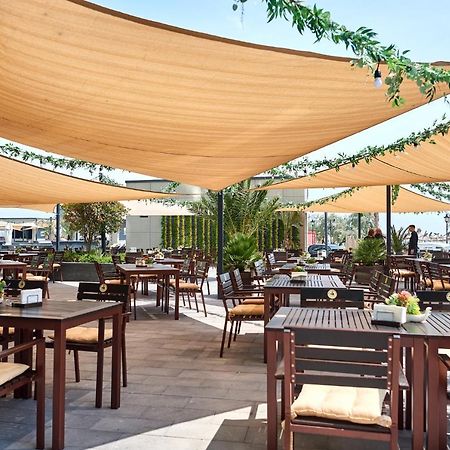 Royale Sundance Studio 8 Beach Spa & Pool Mamaia Nord Apartman Kültér fotó